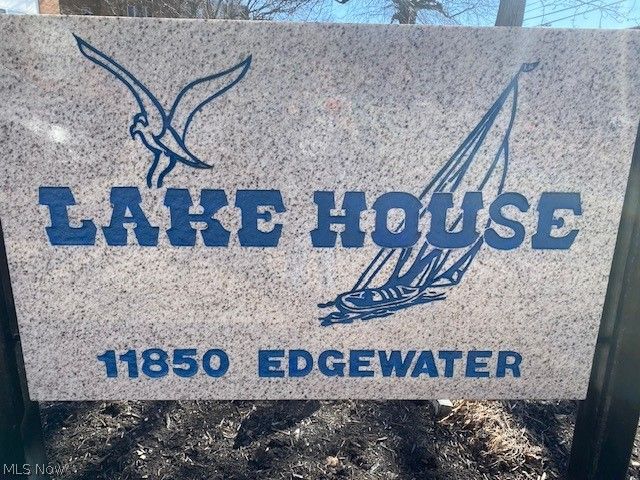 11850 Edgewater Drive 1003, Lakewood, OH 44107