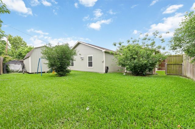 3511 Guthrie Drive, Pasadena, TX 77503