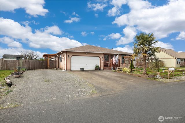 17937 Iris Place SW, Rochester, WA 98579