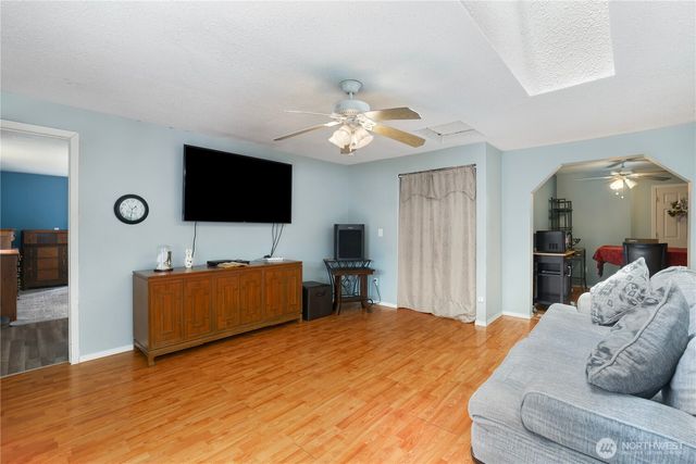 17937 Iris Place SW, Rochester, WA 98579