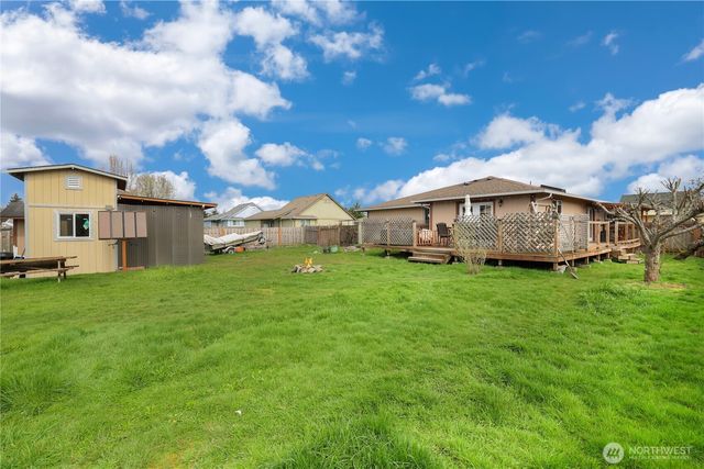 17937 Iris Place SW, Rochester, WA 98579