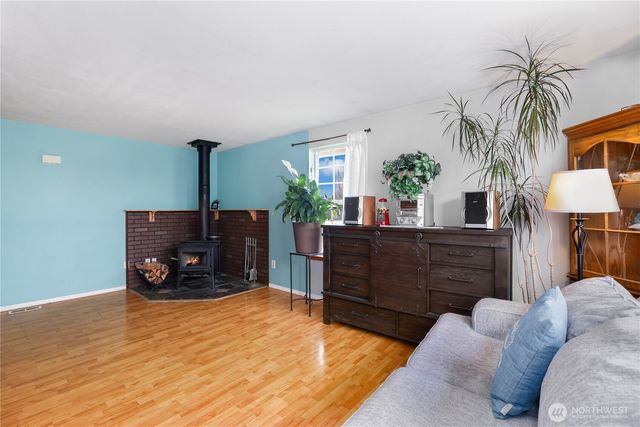 17937 Iris Place SW, Rochester, WA 98579