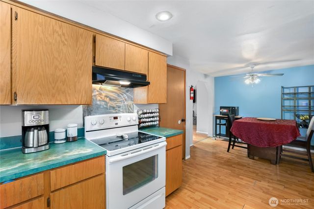 17937 Iris Place SW, Rochester, WA 98579