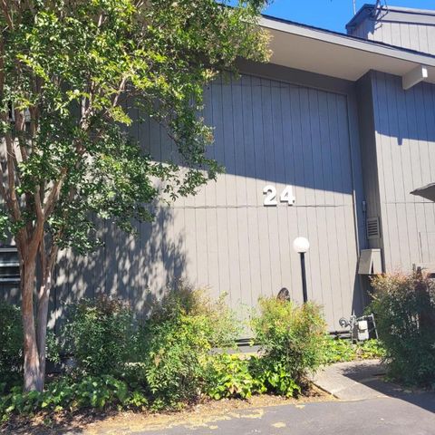 120 Saratoga Avenue 84, Santa Clara, CA 95051