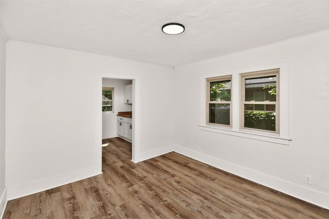 3301 Columbia Street, Des Moines, IA 50313