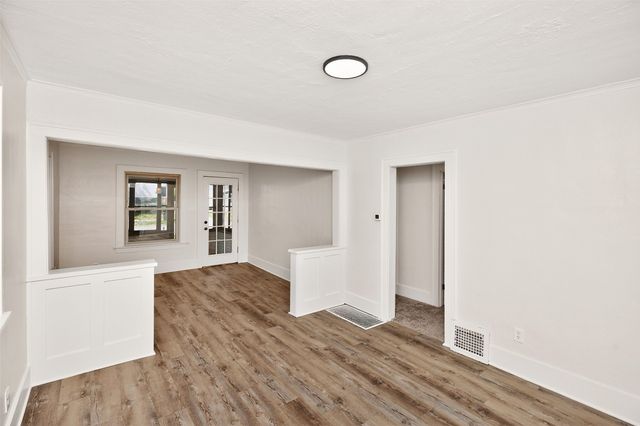 3301 Columbia Street, Des Moines, IA 50313