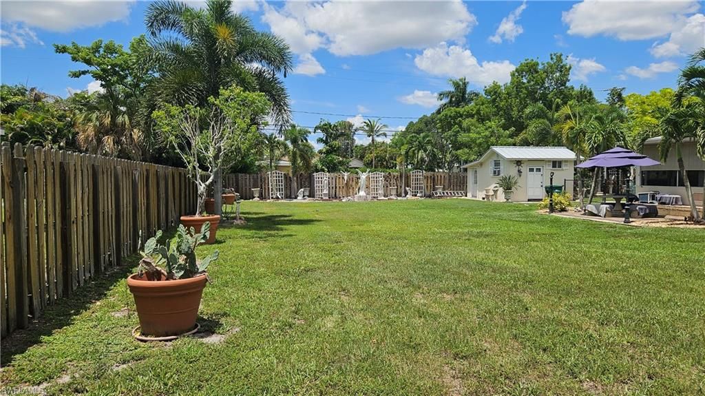 861 103rd AVE N, NAPLES, FL 34108 — photo 4