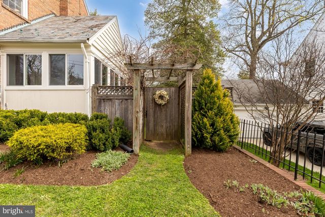 4109 17TH ST NW, Washington, DC 20011