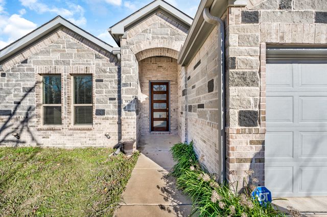 3820 Mcdougal Street, Greenville, TX 75401