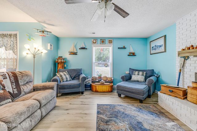 307 Yaupon Drive, Southport, NC 28461