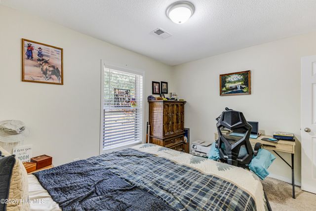 307 Yaupon Drive, Southport, NC 28461
