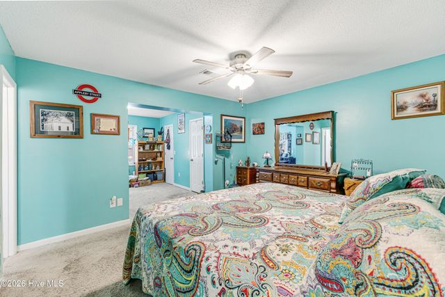 307 Yaupon Drive, Southport, NC 28461