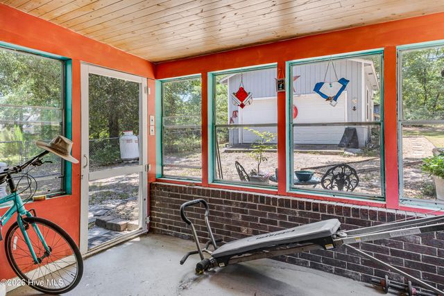 307 Yaupon Drive, Southport, NC 28461