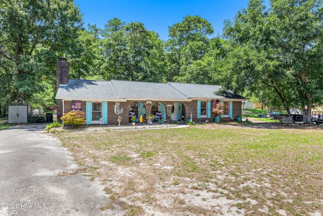 307 Yaupon Drive, Southport, NC 28461