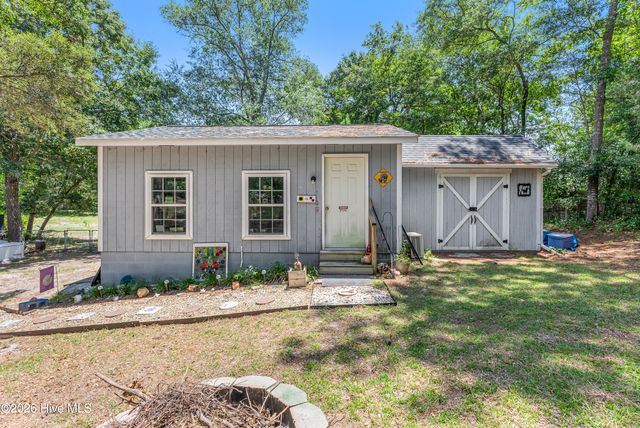 307 Yaupon Drive, Southport, NC 28461