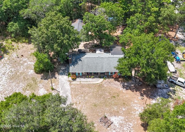 307 Yaupon Drive, Southport, NC 28461