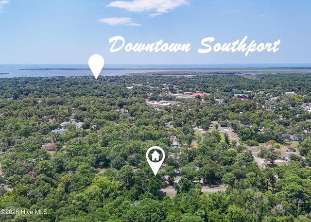 307 Yaupon Drive, Southport, NC 28461