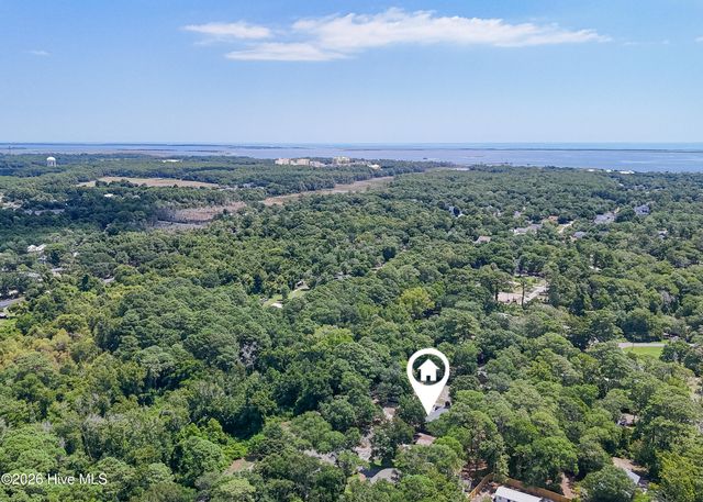 307 Yaupon Drive, Southport, NC 28461
