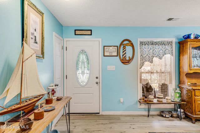 307 Yaupon Drive, Southport, NC 28461