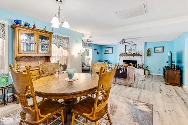 307 Yaupon Drive, Southport, NC 28461