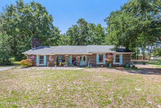 307 Yaupon Drive, Southport, NC 28461