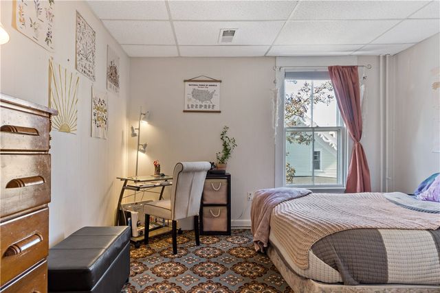 32 School Street 4, Newport, RI 02840