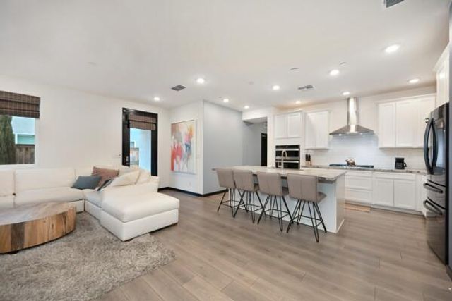 2690 Alcove Way, Sacramento, CA 95833