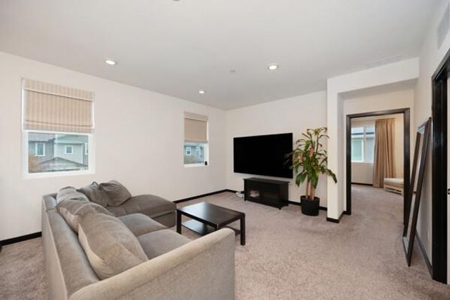 2690 Alcove Way, Sacramento, CA 95833