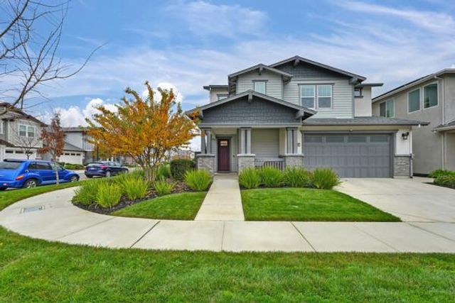 2690 Alcove Way, Sacramento, CA 95833