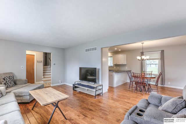 3606 S 51 Avenue, Omaha, NE 68106