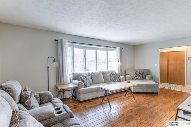 3606 S 51 Avenue, Omaha, NE 68106