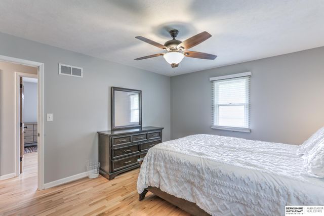 3606 S 51 Avenue, Omaha, NE 68106