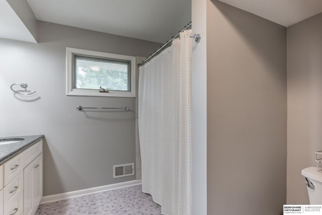 3606 S 51 Avenue, Omaha, NE 68106