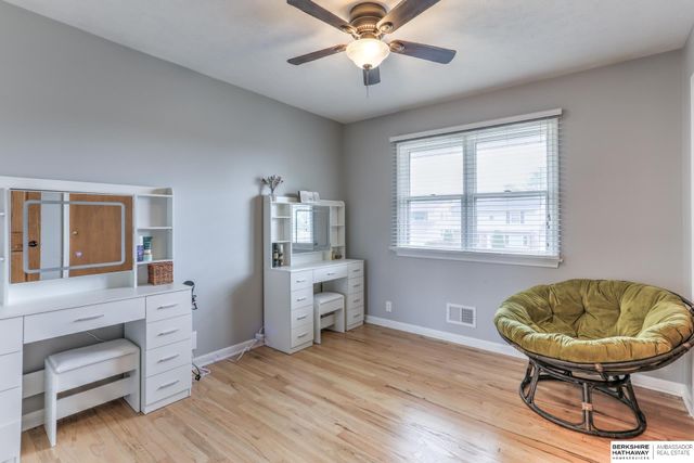 3606 S 51 Avenue, Omaha, NE 68106