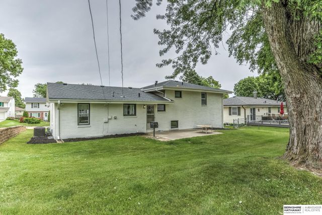 3606 S 51 Avenue, Omaha, NE 68106