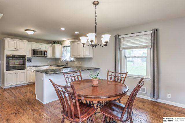 3606 S 51 Avenue, Omaha, NE 68106