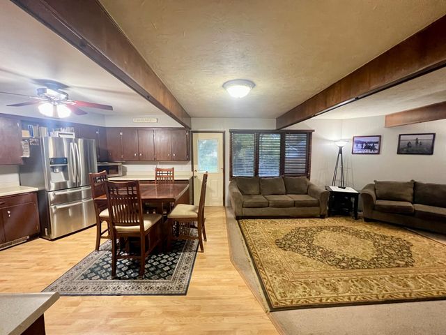 1020 Roberts Road SW, Hutchinson, MN 55350