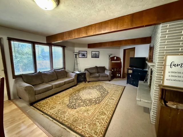 1020 Roberts Road SW, Hutchinson, MN 55350