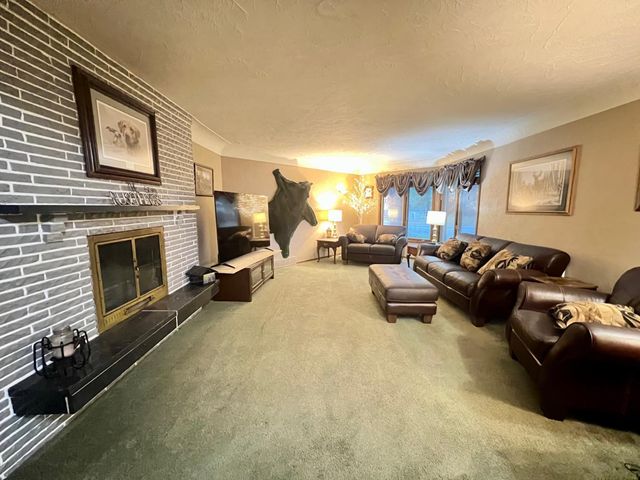 1020 Roberts Road SW, Hutchinson, MN 55350