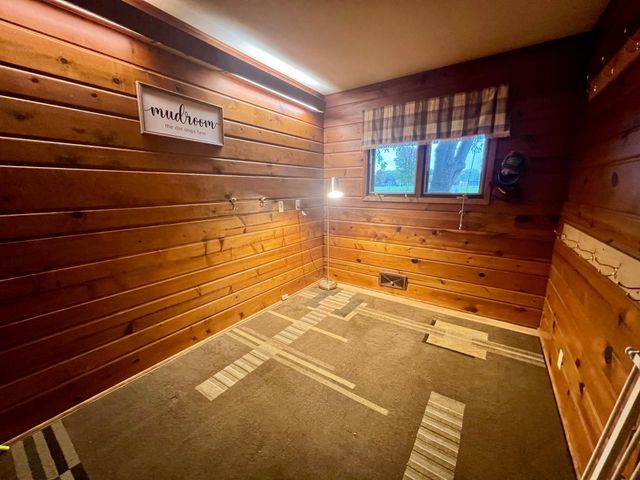 1020 Roberts Road SW, Hutchinson, MN 55350