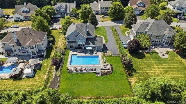 236 Buttonwood Way, Hopewell Junction, NY 12533