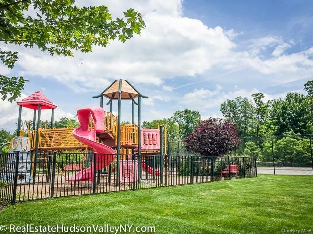 236 Buttonwood Way, Hopewell Junction, NY 12533