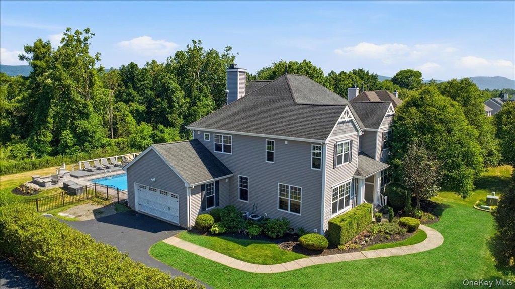 236 Buttonwood Way, Hopewell Junction, NY 12533