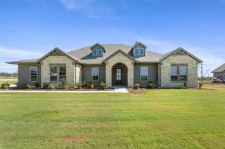 120 Big Bend Trail, Valley View, TX 76272