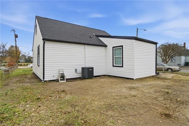 1701 Chestnut AVE, Newport News, VA 23607