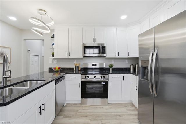 1701 Chestnut AVE, Newport News, VA 23607