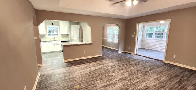 598 Stone House Road, Tallahassee, FL 32301