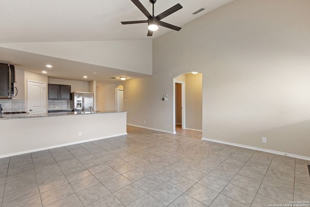 9815 Selestat, San Antonio, TX 78154