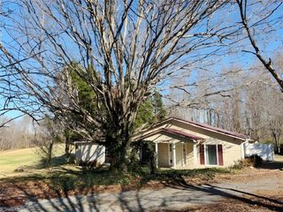 2650 Nc Highway 150, Lexington, NC 27295