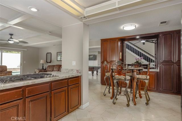 1828 Kinglet Court, Costa Mesa, CA 92626